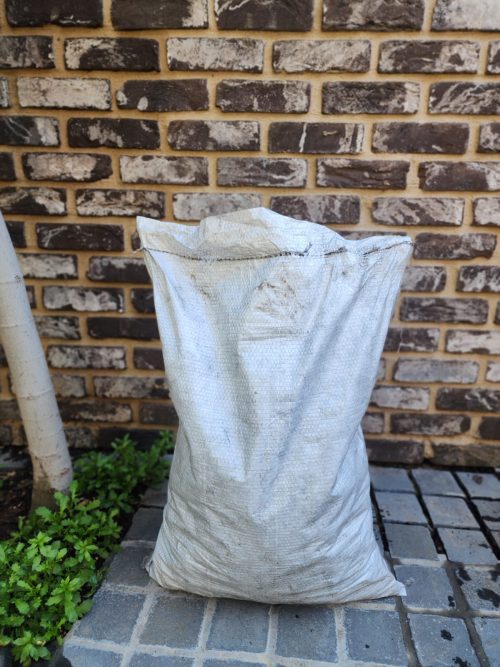 2 שקי פחם עץ קבראצ'ו לבן 10 ק"ג אריזה לבנה